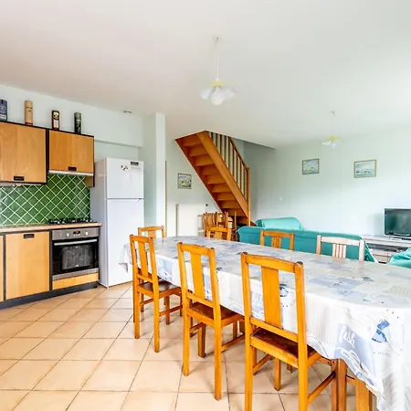 Hébergement de vacances 67 - Maison 12 Personnes *